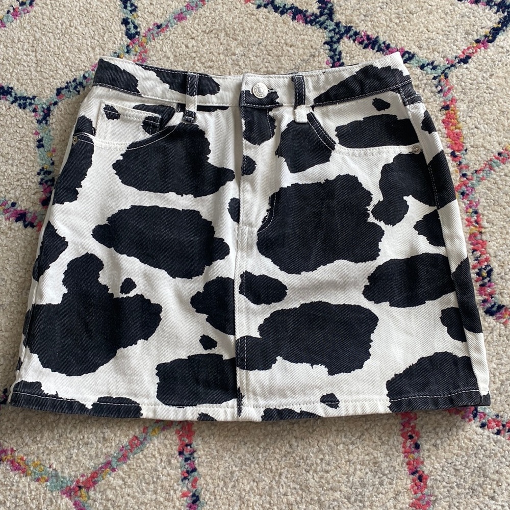 Cowprint mini skirt
